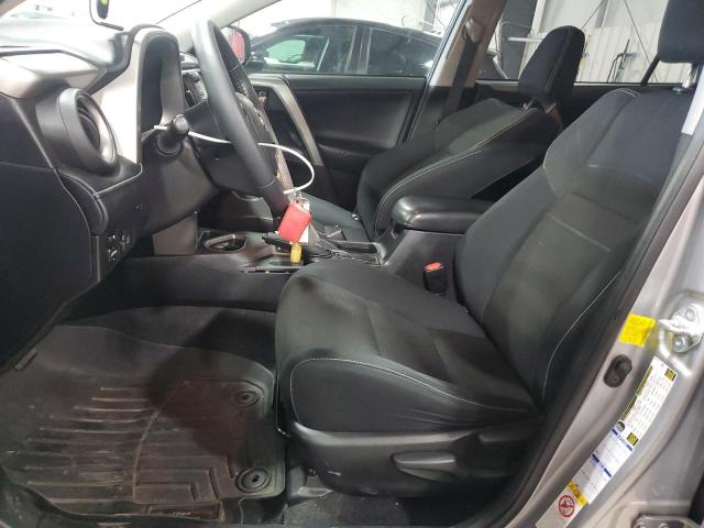 2T3RFREVXHW676106 - 2017 TOYOTA RAV4 XLE SILVER photo 7