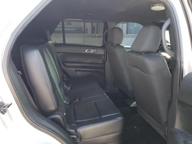 1FM5K8AR1JGA58361 - 2018 FORD EXPLORER POLICE INTERCEPTOR SILVER photo 10