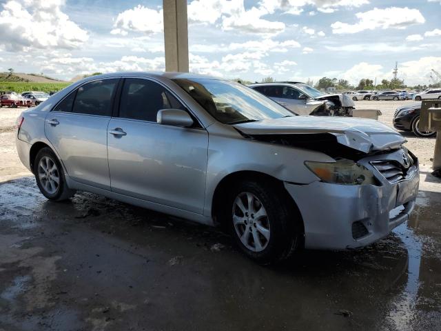 4T1BF3EK4AU072246 - 2010 TOYOTA CAMRY BASE SILVER photo 4