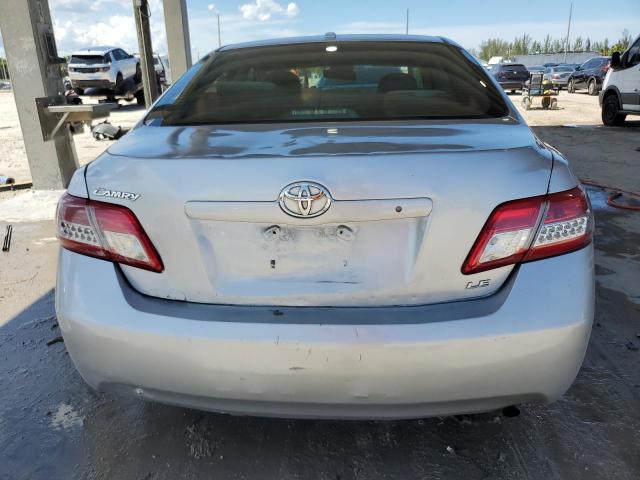 4T1BF3EK4AU072246 - 2010 TOYOTA CAMRY BASE SILVER photo 6