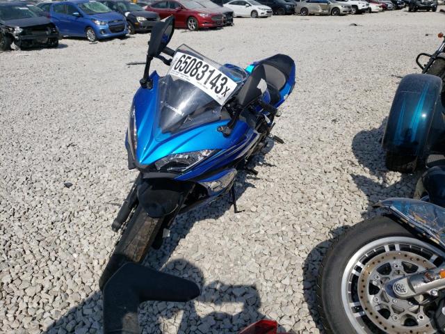 JKAEXEJ17JDA02695 - 2018 KAWASAKI EX650 J ლურჯი ფოტო 2