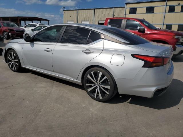 1N4BL4CV1KC213271 - 2019 NISSAN ALTIMA SR SILVER photo 2