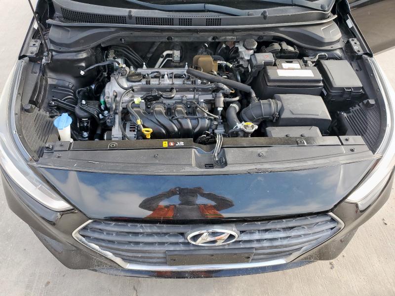 3KPC24A31JE010164 - 2018 HYUNDAI ACCENT SE Schwarz Foto 11