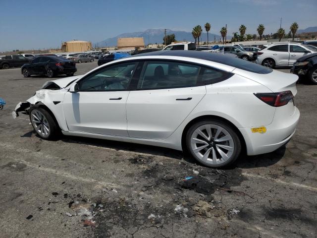 5YJ3E1EA5NF199920 - 2022 TESLA MODEL 3 WHITE photo 2