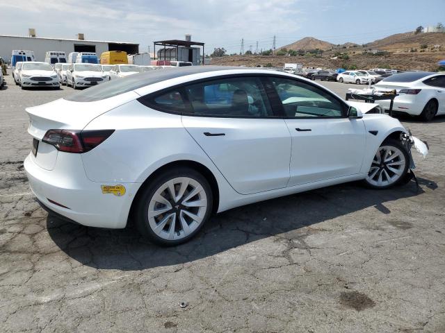 5YJ3E1EA5NF199920 - 2022 TESLA MODEL 3 WHITE photo 3