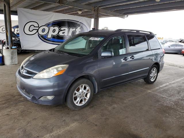 2006 TOYOTA SIENNA XLE, null