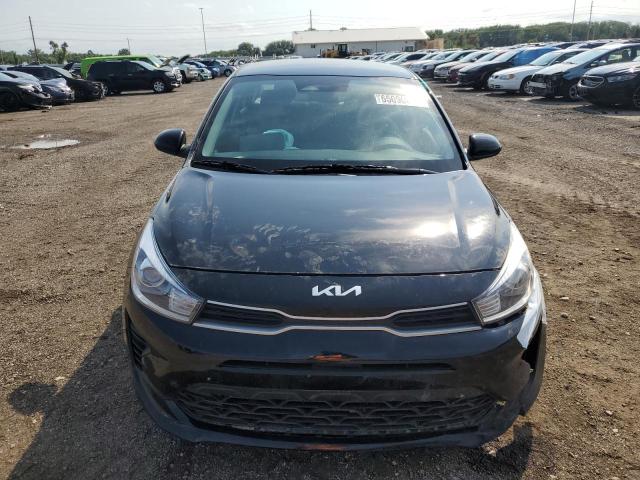 3KPA24AD4PE577929 - 2023 KIA RIO LX BLACK photo 5