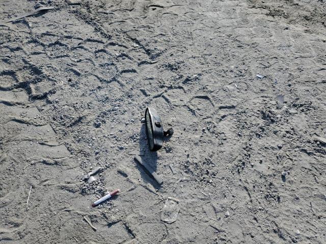 2G4WD532151193498 - 2005 BUICK LACROSSE CXL SILVER photo 12