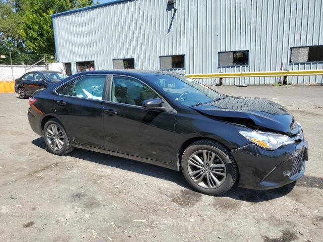 4T1BF1FK6HU268864 - 2017 TOYOTA CAMRY LE BLACK photo 4