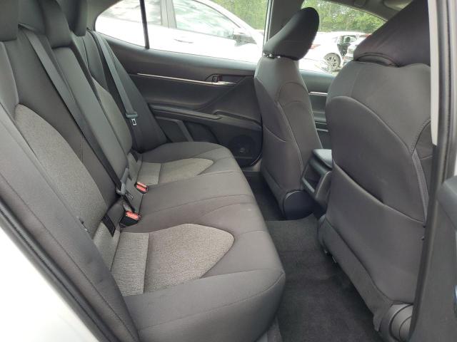 4T1C11AKXNU076174 - 2022 TOYOTA CAMRY LE WHITE photo 10