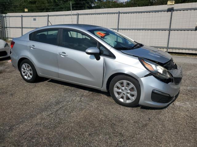 KNADM4A3XG6664106 - 2016 KIA RIO LX SILVER photo 4