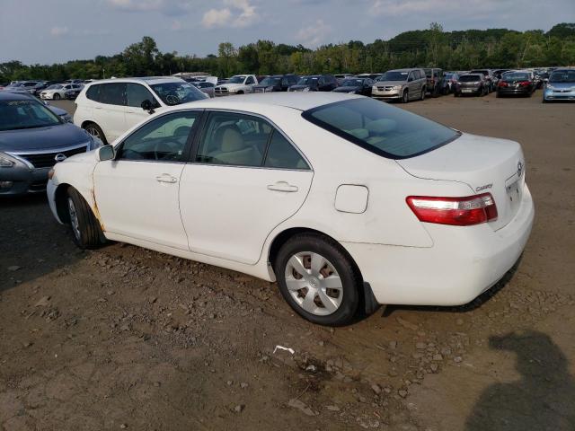 JTNBE46K473098190 - 2007 TOYOTA CAMRY CE WHITE photo 2