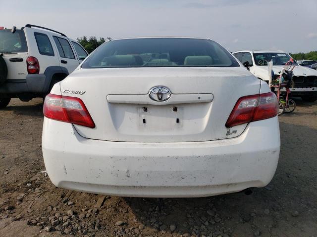 JTNBE46K473098190 - 2007 TOYOTA CAMRY CE WHITE photo 6