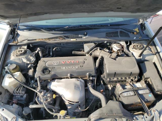 4T1BE32K75U504955 - 2005 TOYOTA CAMRY LE Silber Foto 11