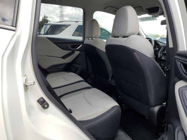 JF2SKADC7LH486472 - 2020 SUBARU FORESTER WHITE photo 11