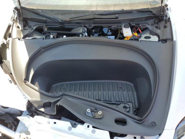 5YJ3E1EA3SF008393 - 2025 TESLA MODEL 3 WHITE photo 11