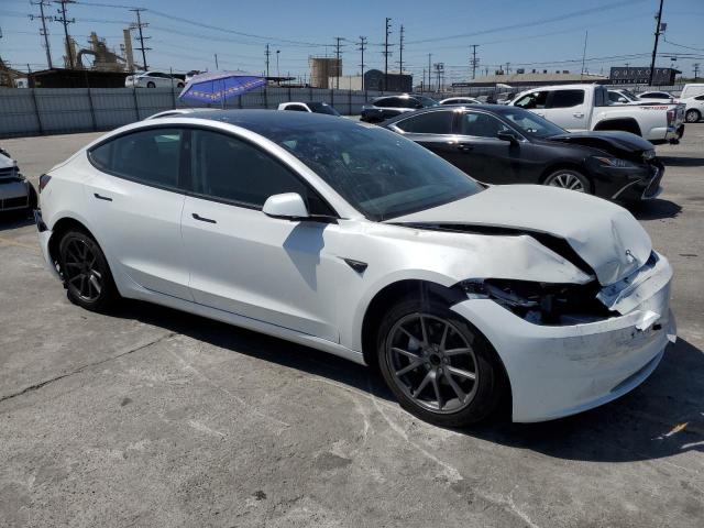 5YJ3E1EA3SF008393 - 2025 TESLA MODEL 3 WHITE photo 4