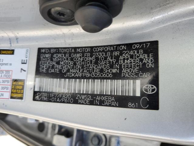 JTDKARFP8H3050606 - 2017 TOYOTA PRIUS PRIM 银色 照片 12
