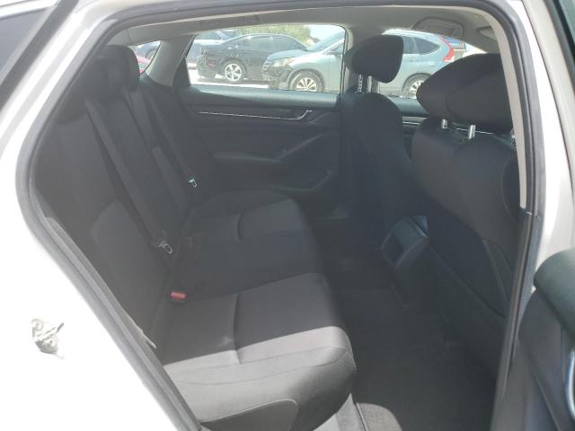 1HGCV1F16KA067611 - 2019 HONDA ACCORD LX WHITE photo 10