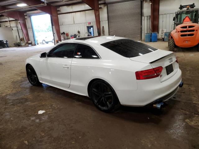 WAUVVAFR5AA019915 - 2010 AUDI S5 PRESTIGE WHITE photo 2