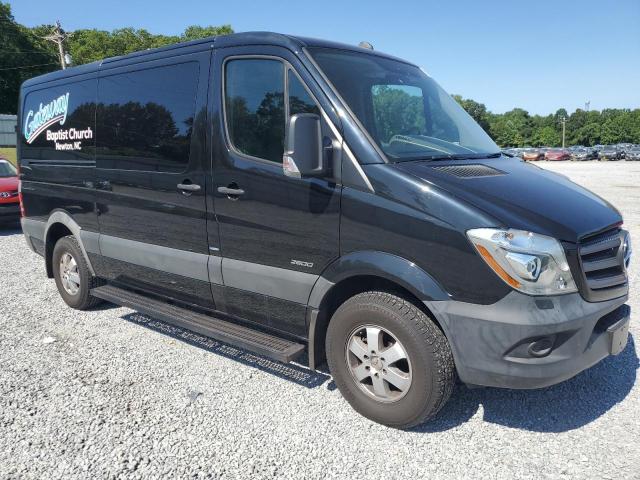 WDZPE7DD9GP199931 - 2016 MERCEDES-BENZ SPRINTER 2500 Սև լուսանկար 4