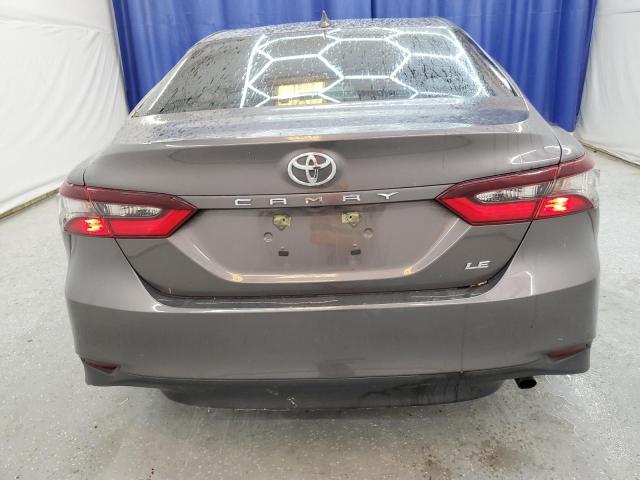 4T1C11AKXMU551210 - 2021 TOYOTA CAMRY LE GRAY photo 6