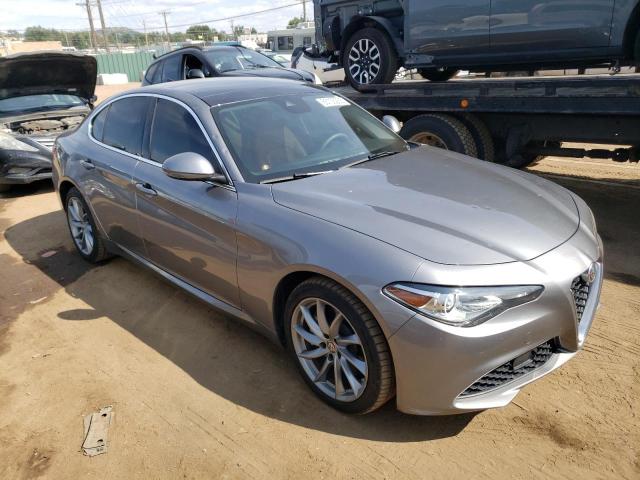 ZARFAEDNXH7559994 - 2017 ALFA ROMEO GIULIA Q4 ნაცრისფერი ფოტო 4