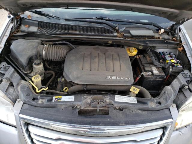 2C4RC1BG9FR597159 - 2015 CHRYSLER TOWN & COU TOURING GRAY photo 12