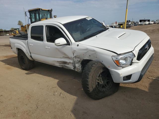 3TMJU4GNXCM135909 - 2012 TOYOTA TACOMA DOUBLE CAB PRERUNNER WHITE photo 4