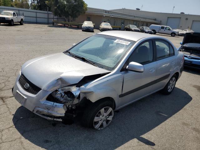 KNADE223X96549024 - 2009 KIA RIO BASE SILVER photo 1