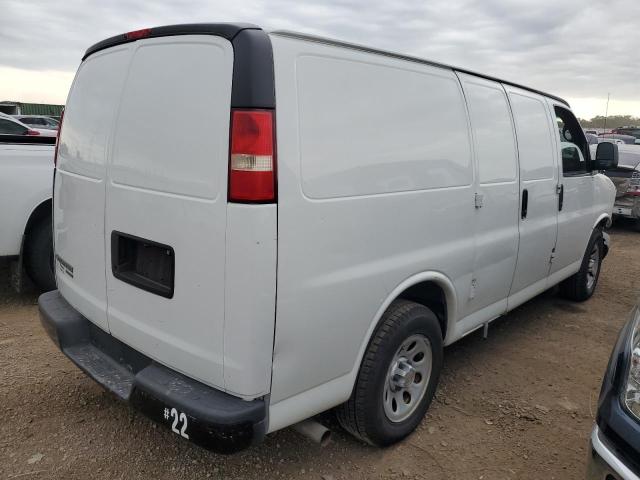 1GCSGAFX8D1159833 - 2013 CHEVROLET EXPRESS G1 WHITE photo 3