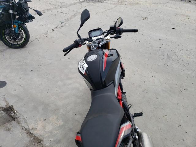 WB30G4305RRA83066 - 2024 BMW G310 R TWO TONE photo 6