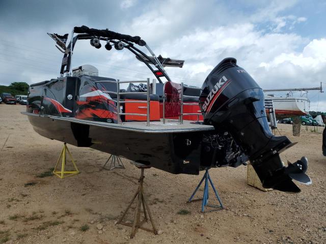 REC24354L617 - 2017 CARAVELLE RAZOR 黑色 照片 3