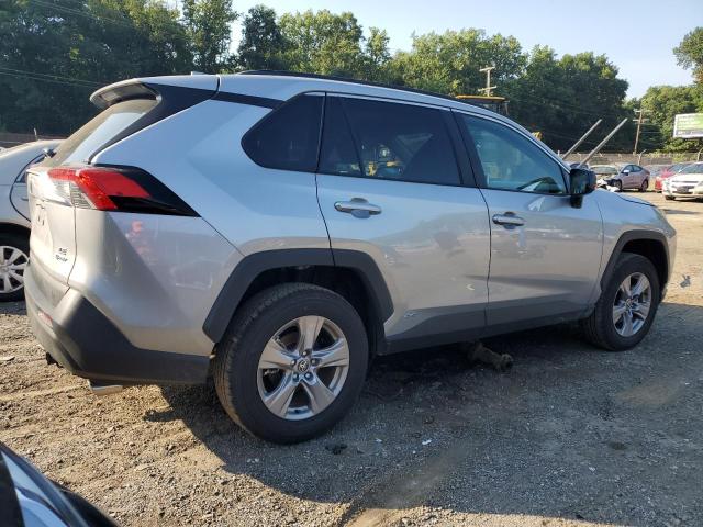 2T3LWRFV3SW264573 - 2025 TOYOTA RAV4 LE SILVER photo 3