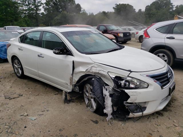 1N4AL3AP3FN873834 - 2015 NISSAN ALTIMA 2.5 WHITE photo 4