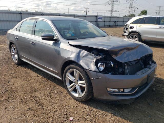 1VWCM7A39DC124014 - 2013 VOLKSWAGEN PASSAT SEL SILVER photo 4