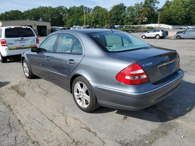 WDBUF83J05X184047 - 2005 MERCEDES-BENZ E 500 4MATIC GRAY photo 2