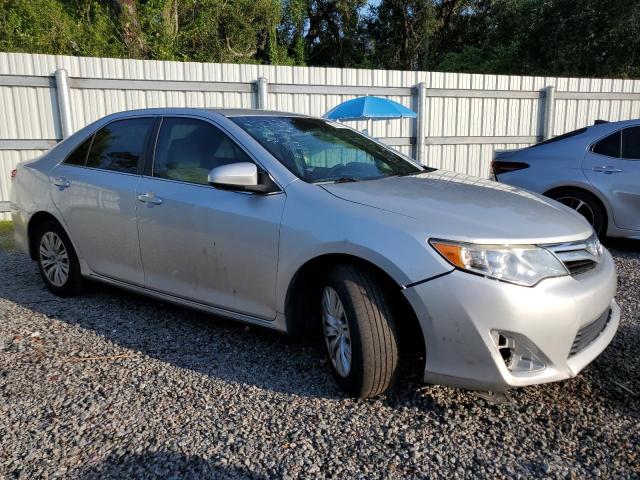 4T4BF1FK0ER414984 - 2014 TOYOTA CAMRY L SILVER photo 4