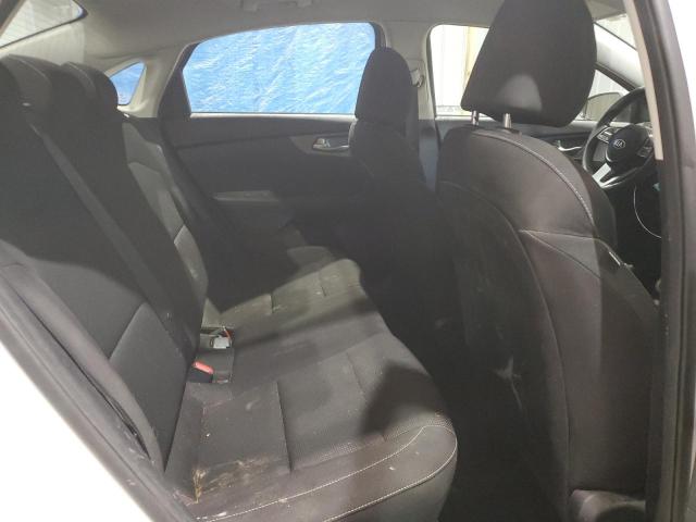 3KPF24AD2KE096947 - 2019 KIA FORTE FE 白色 照片 10