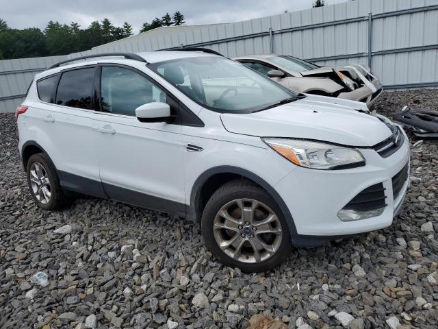 1FMCU9GX4EUB31081 - 2014 FORD ESCAPE SE WHITE photo 4