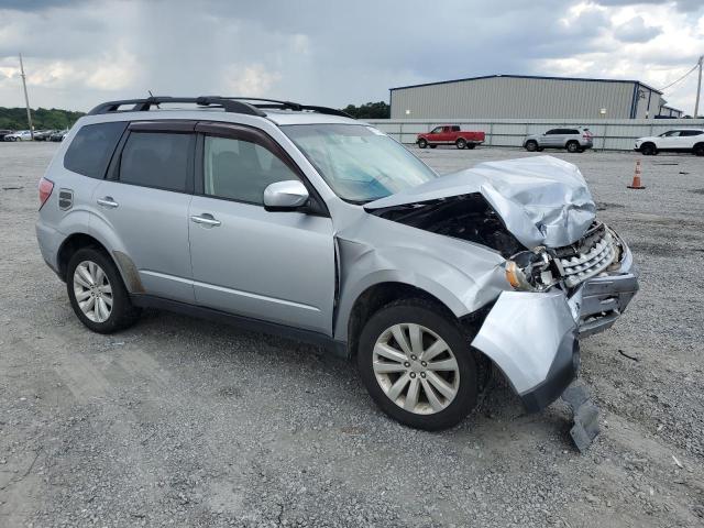 JF2SHADC7CH446200 - 2012 SUBARU FORESTER 2.5X PREMIUM SILVER photo 4