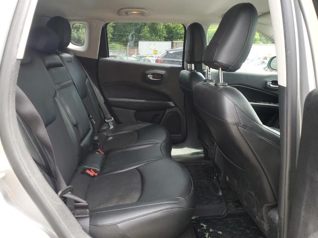 3C4NJDBB7KT826665 - 2019 JEEP COMPASS LATITUDE Silber Foto 11