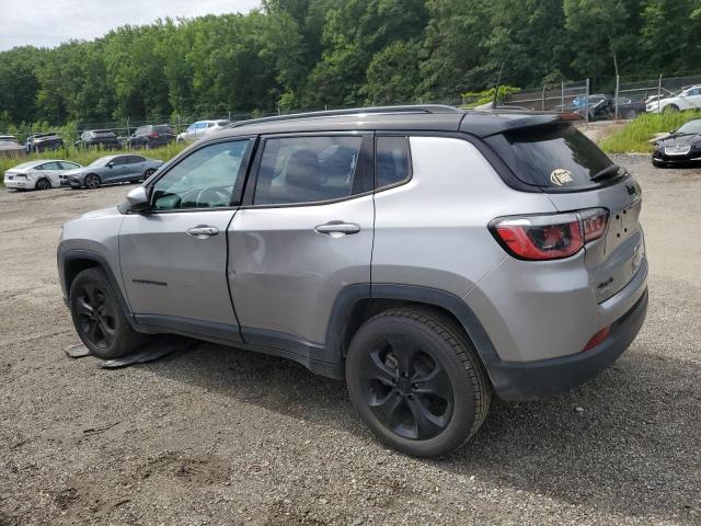 3C4NJDBB7KT826665 - 2019 JEEP COMPASS LATITUDE Silber Foto 2