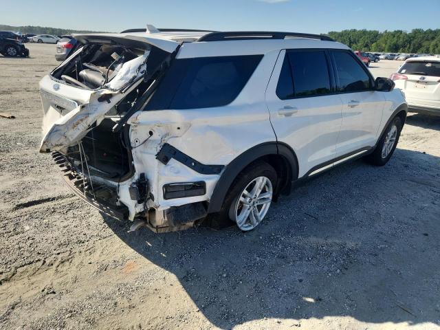 1FMSK7DH1RGA34833 - 2024 FORD EXPLORER XLT WHITE photo 3