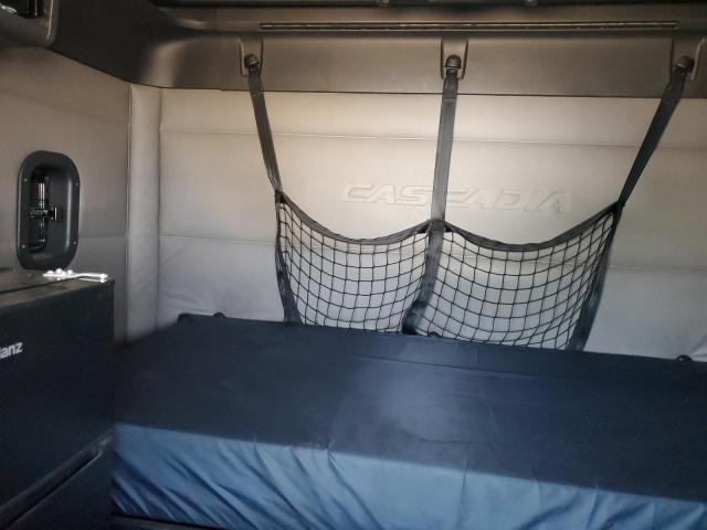 3AKJHHDRXJSJX7401 - 2018 FREIGHTLINER CASCADIA 1 Ağ foto 6