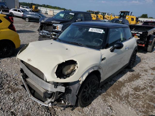 WMWXP5C54K2H29916 - 2019 MINI COOPER WHITE photo 1