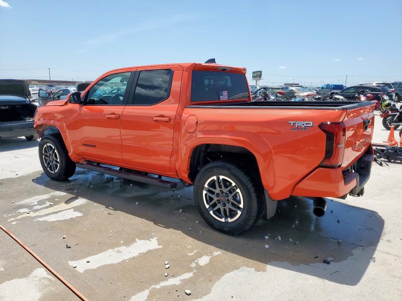 3TYKB5FNXRT000136 - 2024 TOYOTA TACOMA DOUBLE CAB ORANGE photo 2