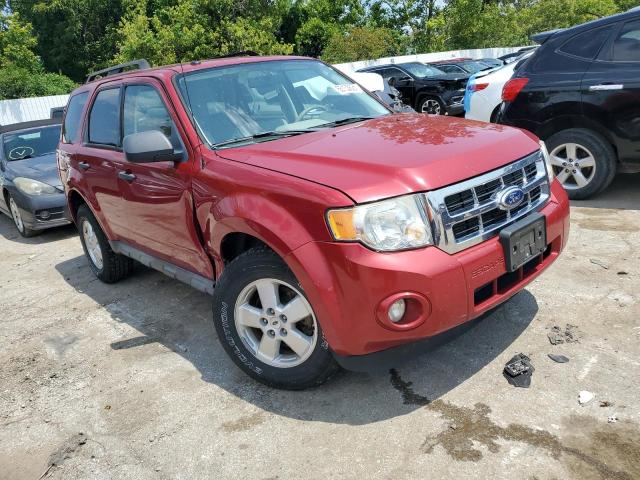 1FMCU9D79AKC22017 - 2010 FORD ESCAPE XLT RED photo 4