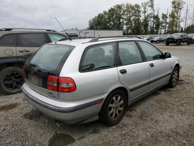 YV1VW2558YF528795 - 2000 VOLVO 240 SILVER photo 3