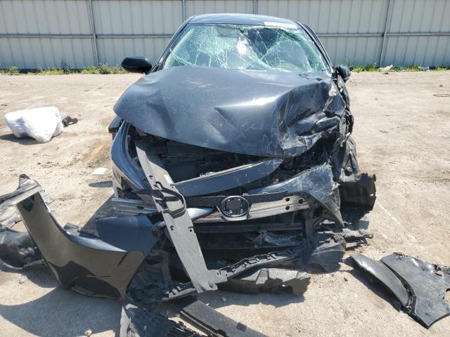 5YFEPMAE3NP363392 - 2022 TOYOTA COROLLA LE BLACK photo 5